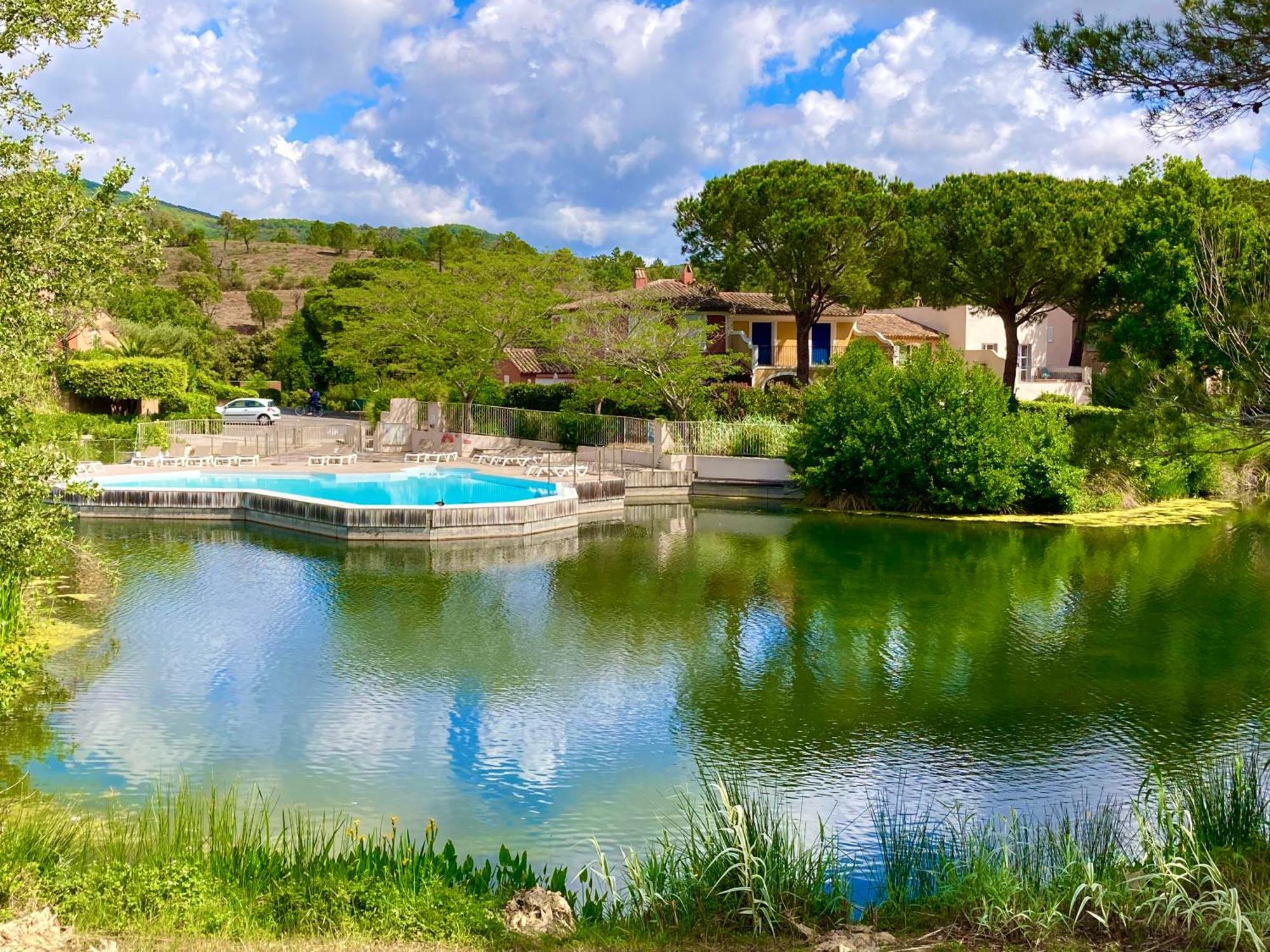 Les Restanques 3120 Vue Mer 3 Chambres Grimaud Eksteriør billede
